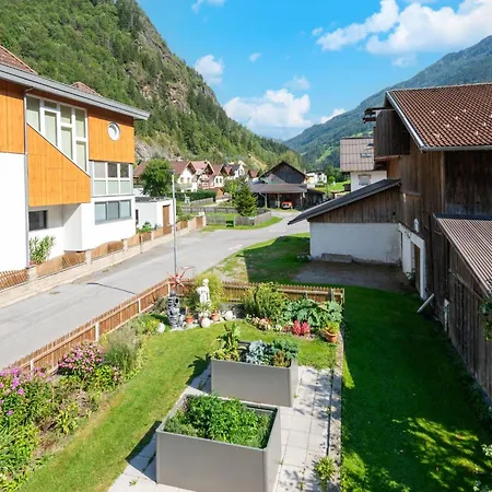 In Tyrol Near Landeck Apartmán Urgen