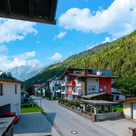 In Tyrol Near Landeck Apartmán *